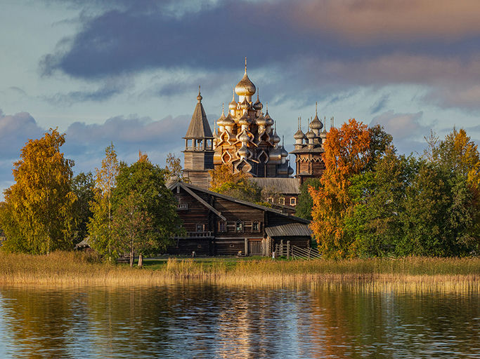 Осень в Карелии + Кижи: тур на 4 дня